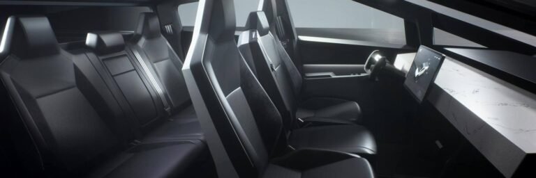 Top 10 Most Popular Cars in  this Month